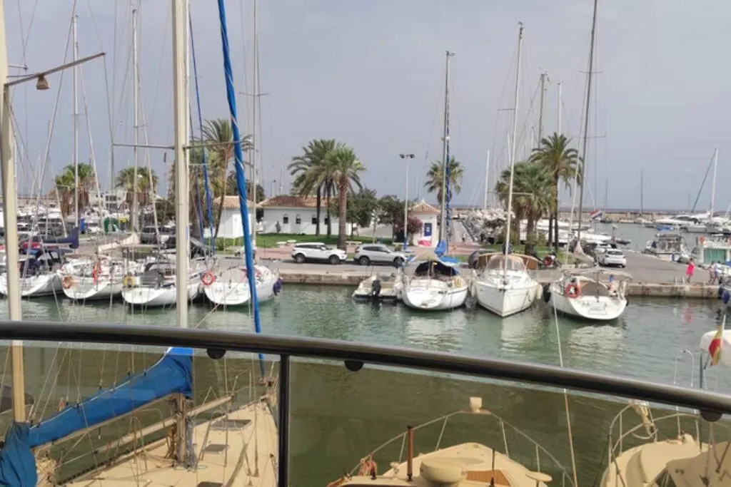 Isla De Levante - Puerto Marina, Benalmadena Apartment